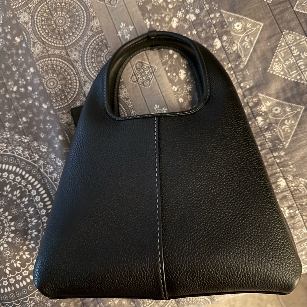 Coach Lana Shoulder Bag 23 - Picture 2 of 7